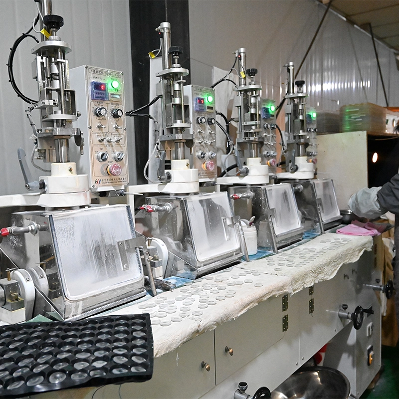 Binock-Fabrik arbeitet für etwa Binock-Seite