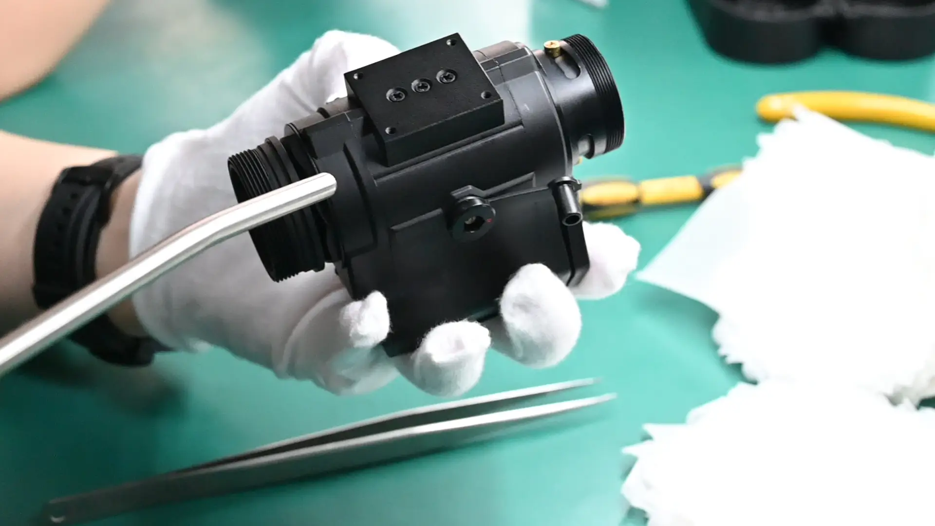 Produktionsprozess für Nachtsichtbrillen von Bold What Is Night Vision